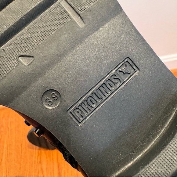 Pikolinos Vicar Black Leather Studded Ankle Boots Chelsea Biker Size 39 8.5 - 9 - Picture 10 of 12